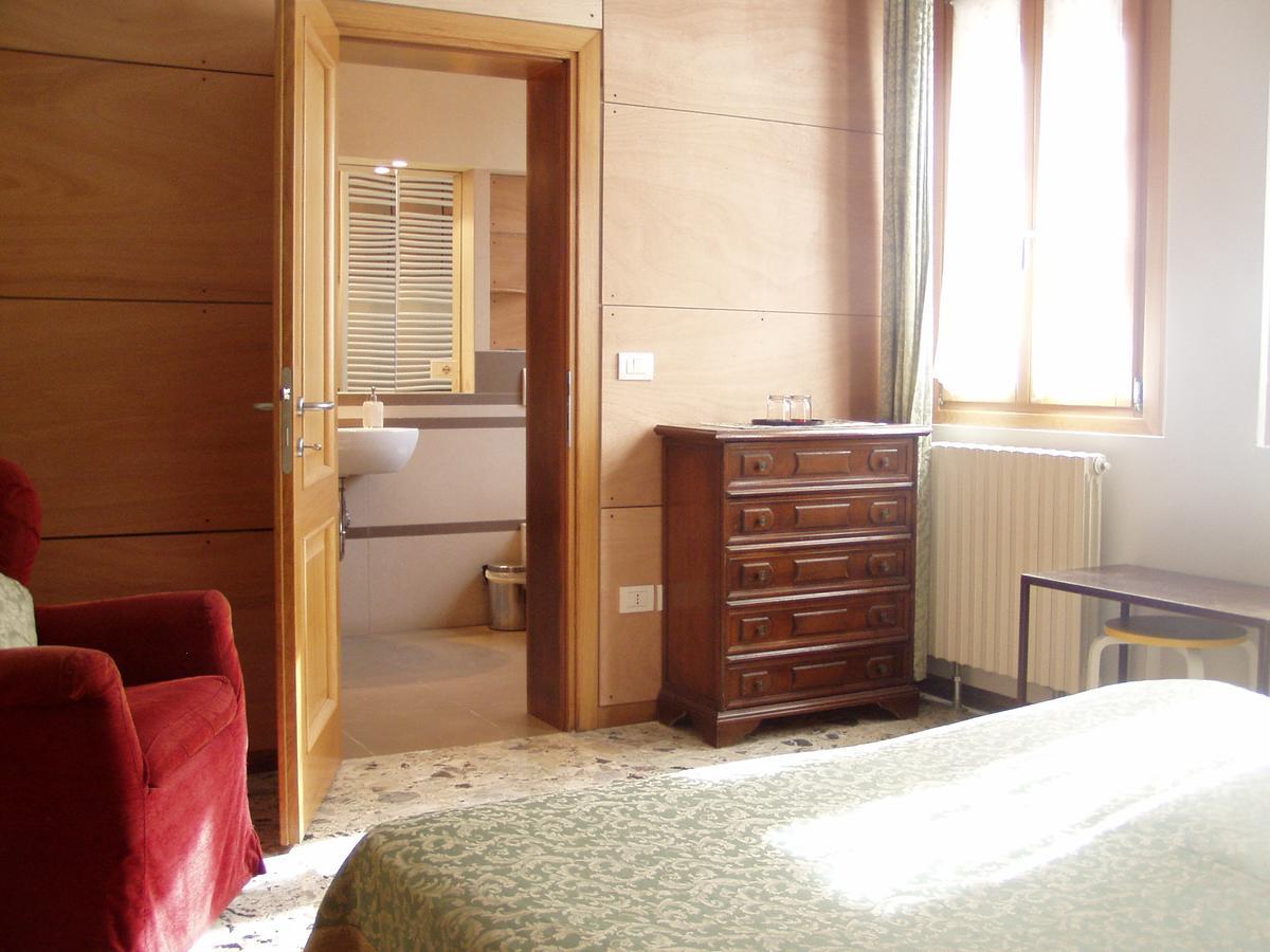 b&b allo squero Venezia Esterno foto